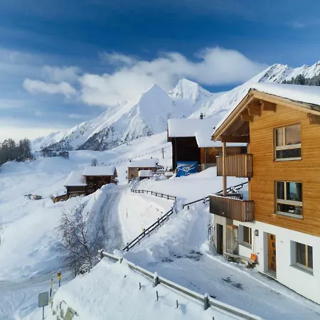 Ferienhaus Mittlagada * Tenna
